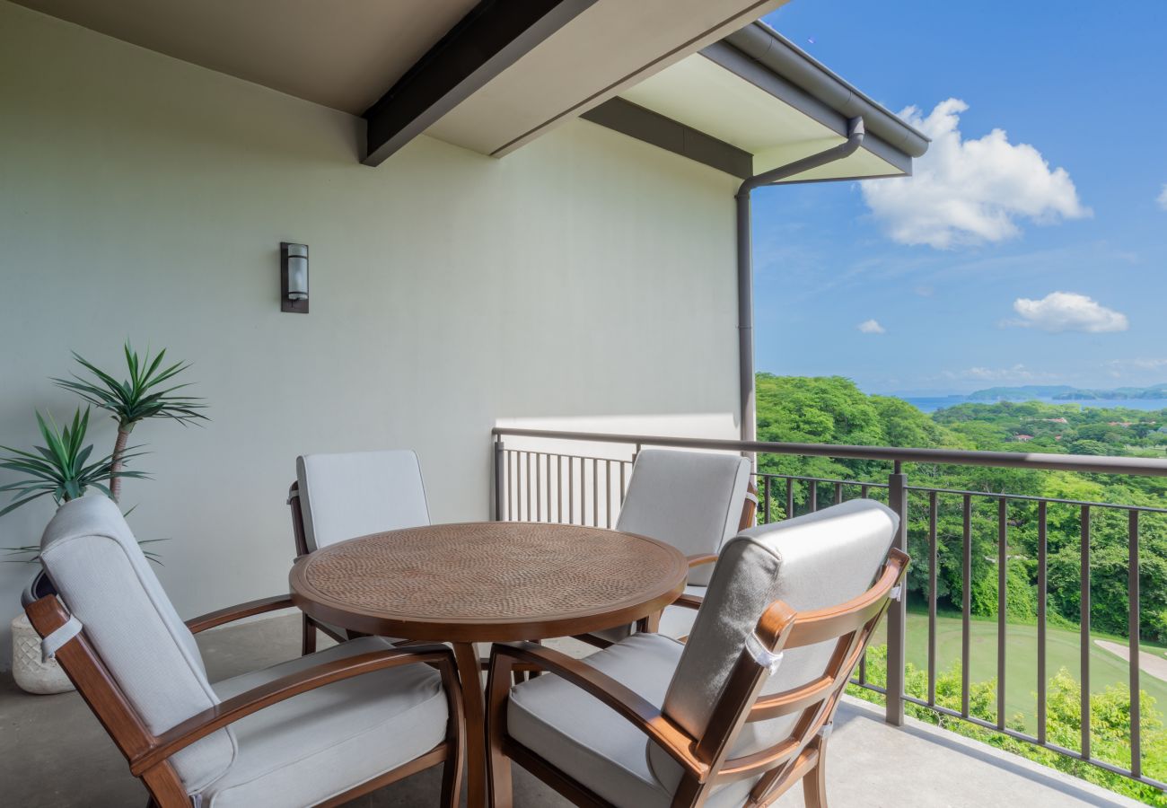 Condominium in Cabo Velas - Roble Sabana 404 Luxury Apartment Adults Only - Reserva Conchal